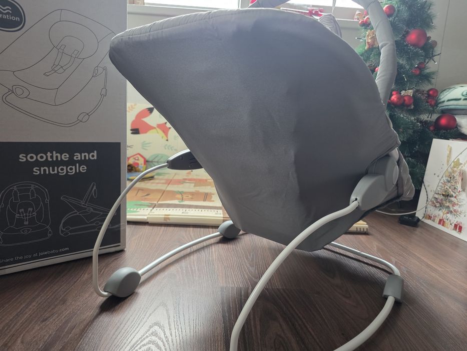 Бебешки шезлонг с вибрация JOIE wish bouncer