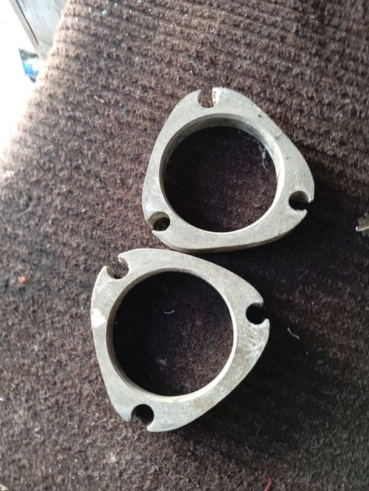 Продам проставки на Subaru legacy 1995 год