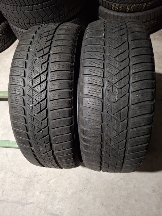 2 Anvelopele de iarnă 215 60 r16 Pirelli