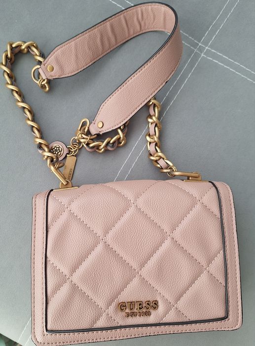 Чанта Guess с дълга дръжка