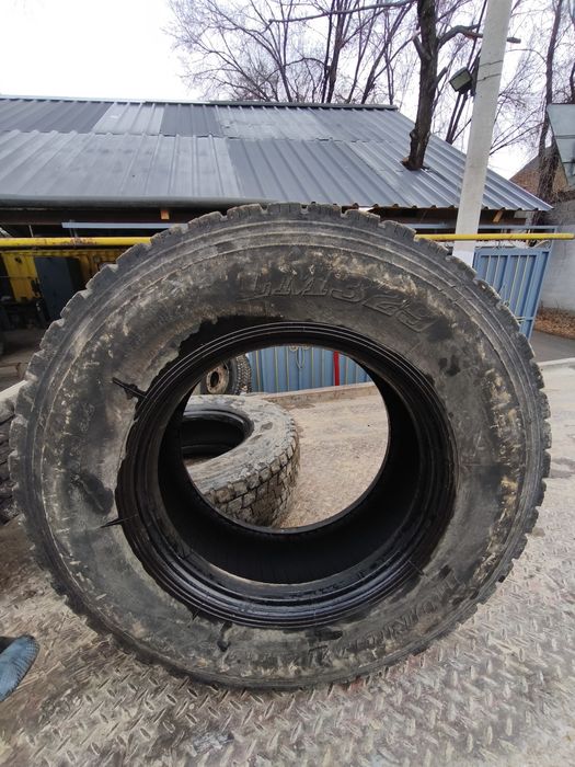 Продам резину 305/70 r19.5