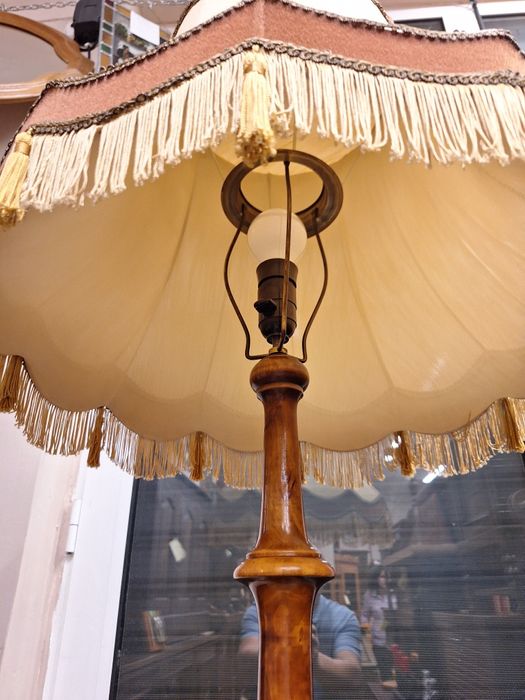 УНИКАТ! Маса Луи  XV и лампион