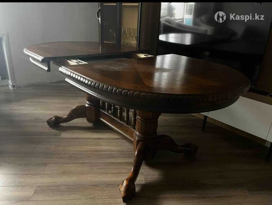 Продам стол овальный