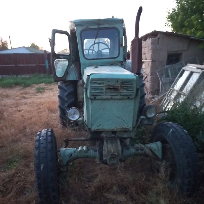 Т 40трактор сатылады