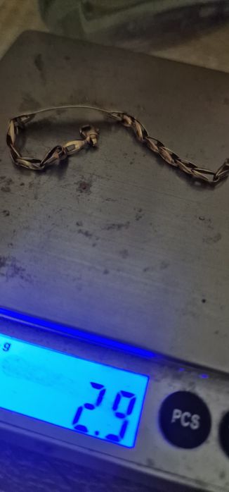 Bratara copil aur 14 k facuta la comanda are inscriptia"Ale" gr 3 gram