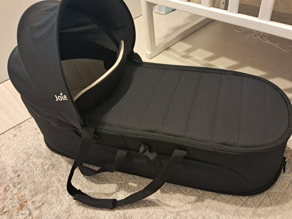Продам люльку-переноску Joie Soft Carry Cot Shale