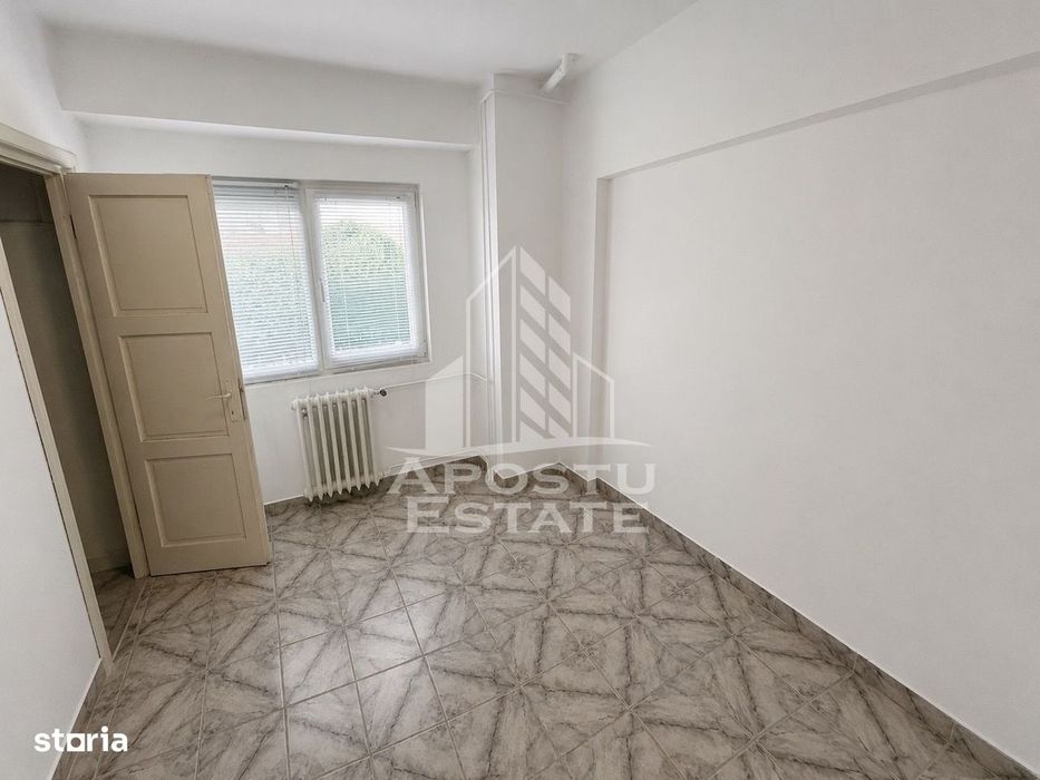 Apartament 2 camere, decomandate, etaj 5/6, garaj subteran, Aradului — fotografia 3