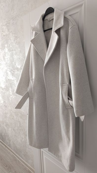 Продам пальто на весну