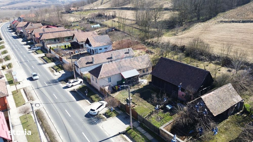 Casă veche de vânzare cu teren mare in Copsa Mica