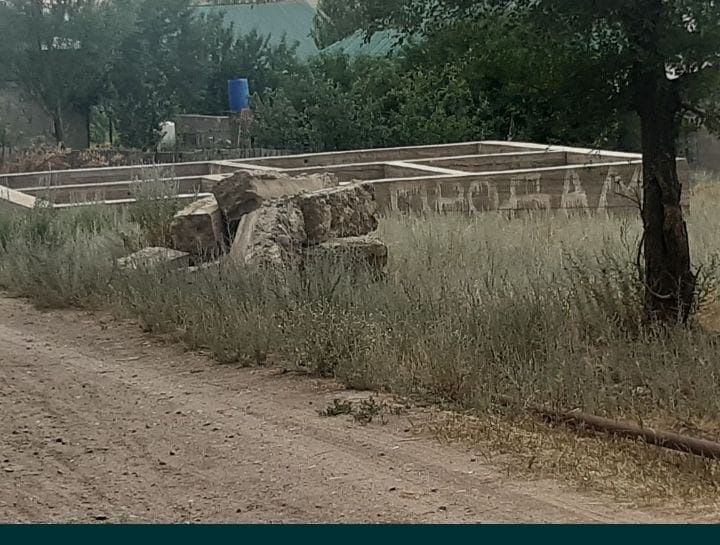 Продам участок с фундаментом