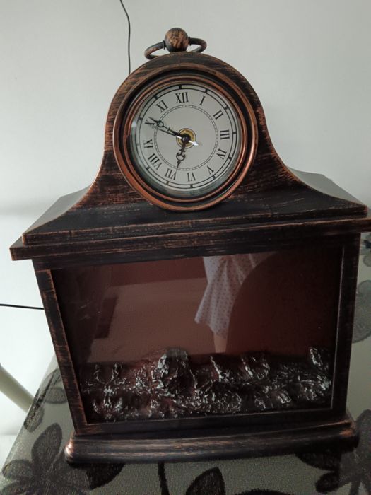 Vând șemineu electric