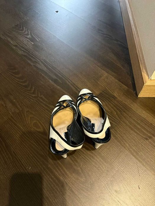 Продается обувь в отличном состоянии
