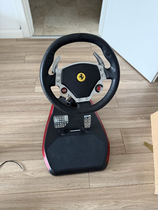 Volan gaming vând tot ce se vede în imagine