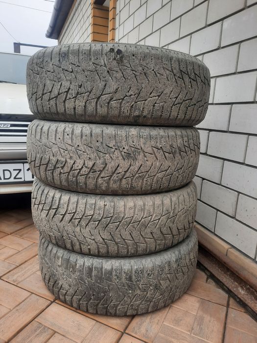 Продам  шины б/у