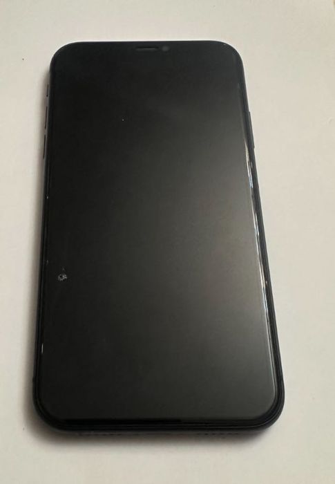 Продаю IPhone 11