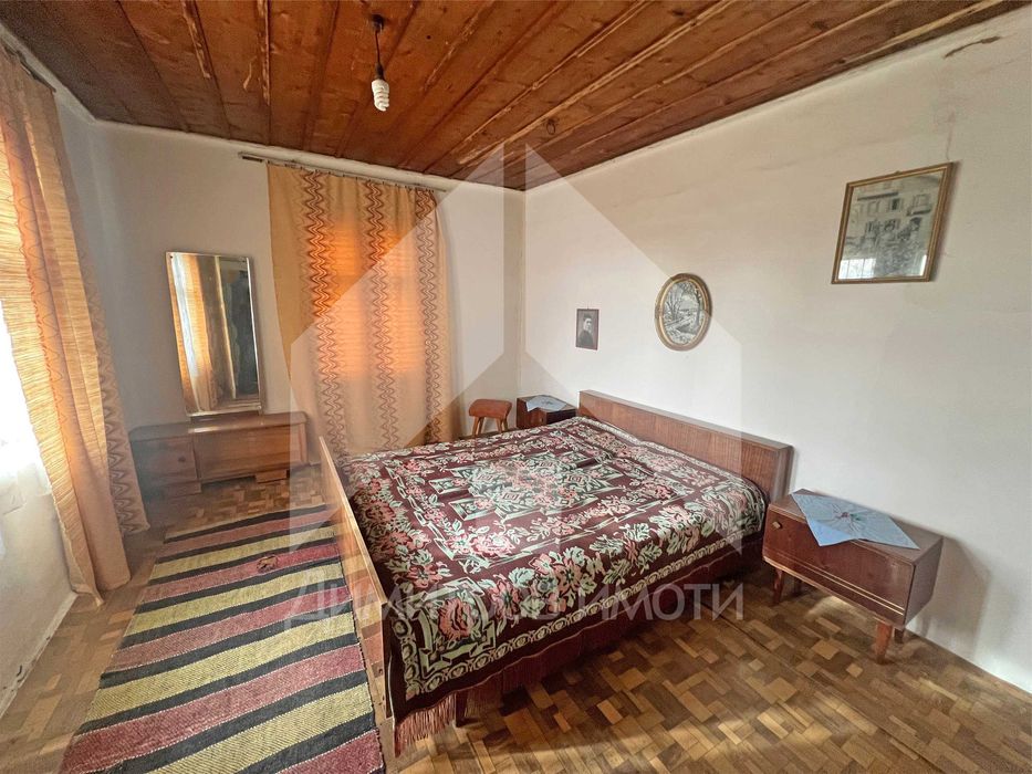 Продава се Къща в с. Мировци, Област Шумен - 100 кв.м за 87 €/кв.м - Снимка #17