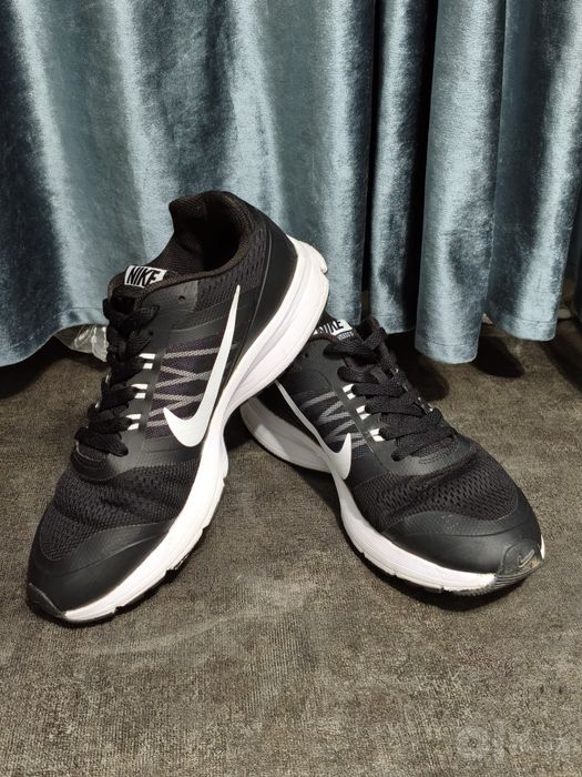 Оригинальные кроссовки Nike
