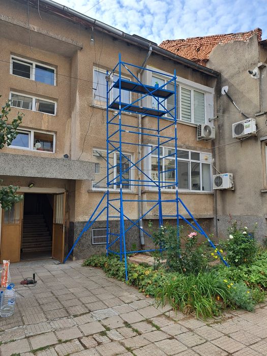 Скеле под наем.Мобилни професионални скелета