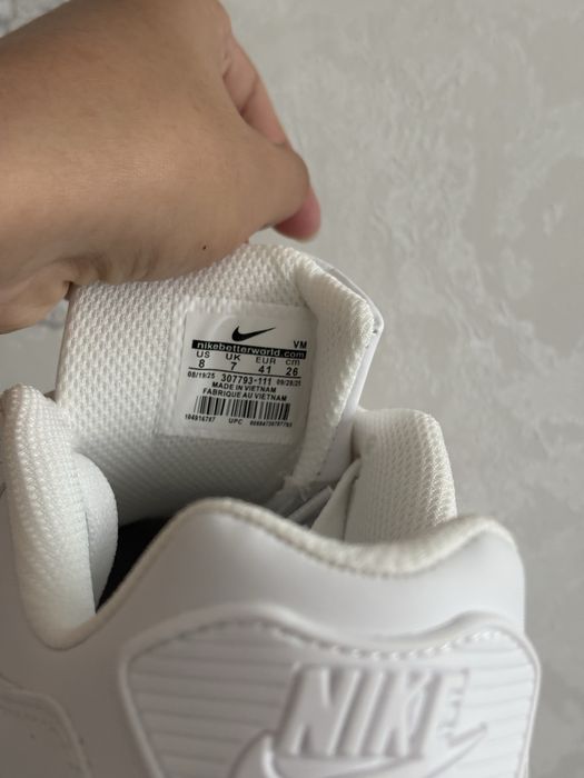 Новые кроссовки Nike air max white