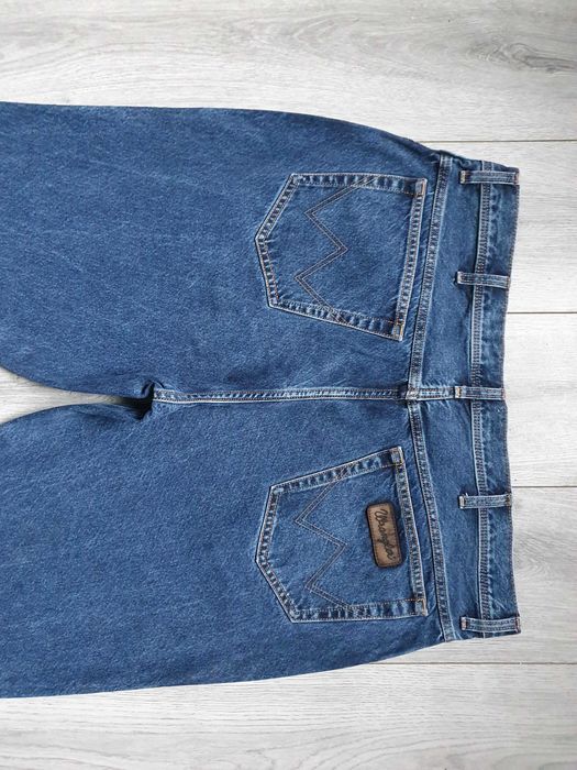 Blugi WRANGLER "Texas" - Marime W42 L32 (Talie 106 cm)