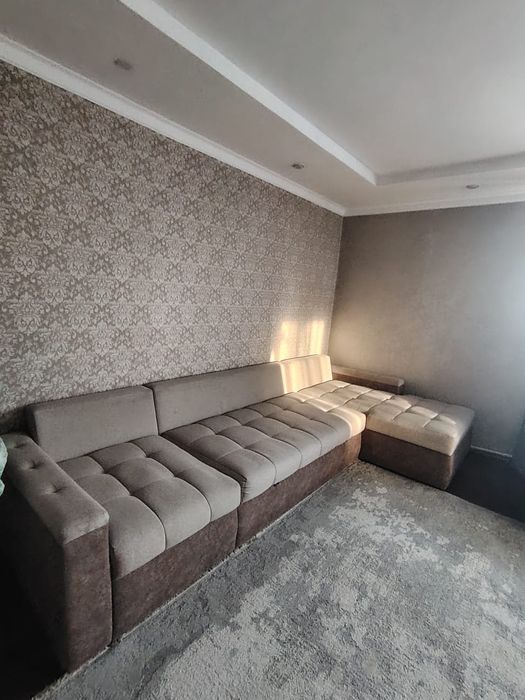 Продам Диван 100 000