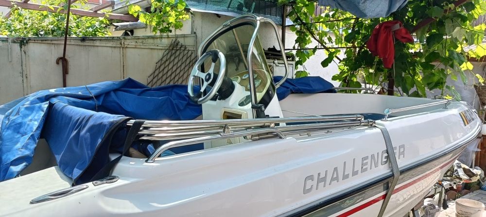 Barcă Challenger,5m / 2m