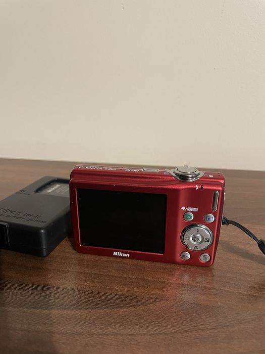 Nikon coolpix s220