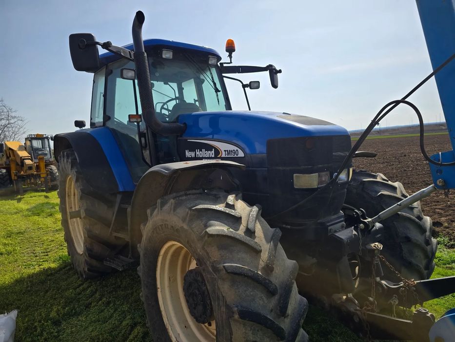 New Holland TM190 New Holland TM 190