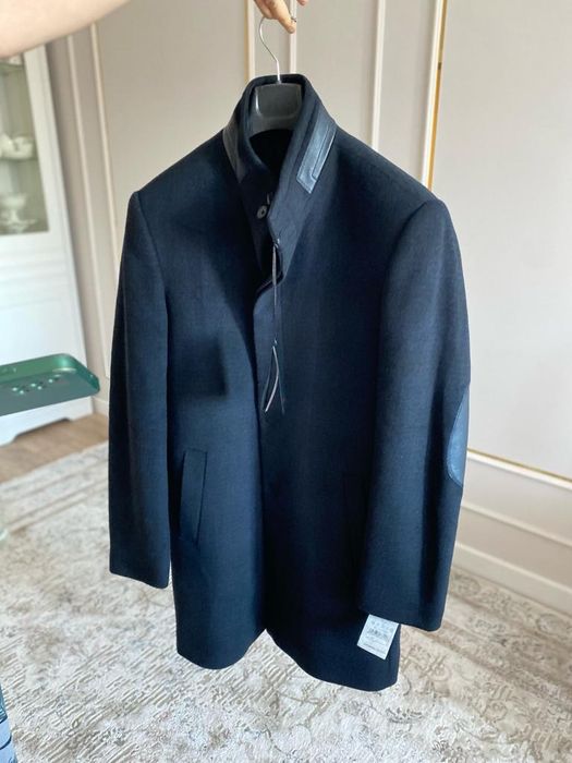 Продам мужское пальто.