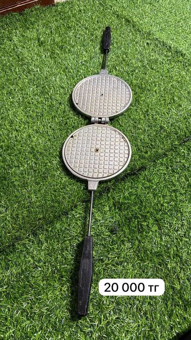 Вафельница СССР  на Г А З У ! Лакомка! Для выпечки вафельных трубочек!