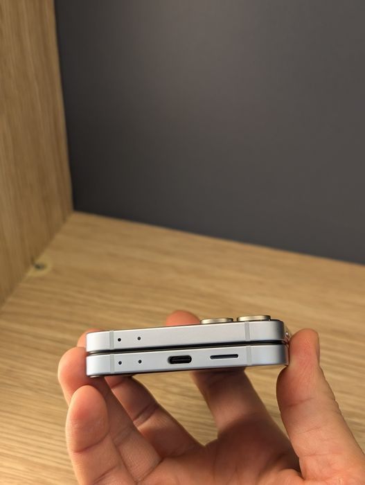 Samsung Galaxy Flip 6 12/512GB Silver (Snap Gen 3)