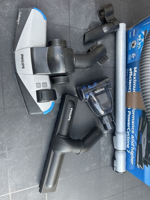 Aspirator fără sac philips series 5000 -900W