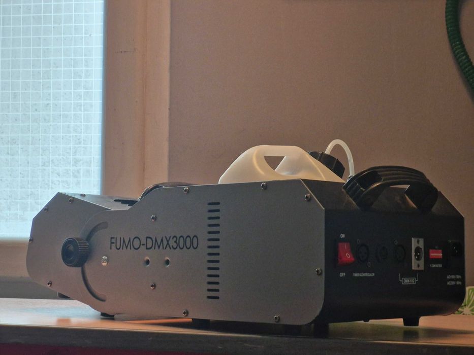 Дым-машина FUMO-DMX3000 — как новая