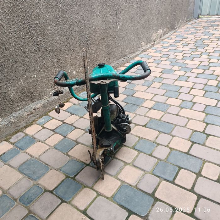 Продам бензопилу дружбу