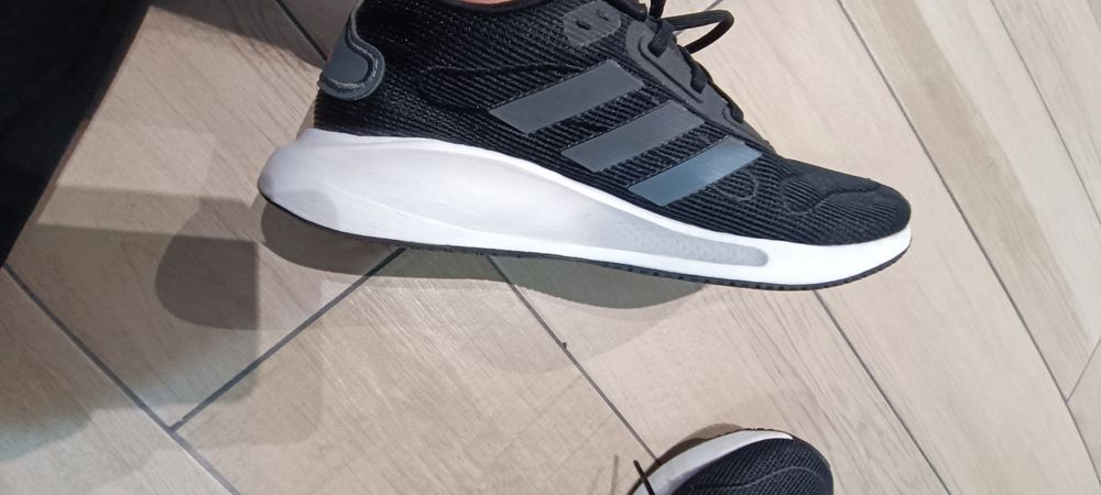 Vând Adidas originali mărimea 39