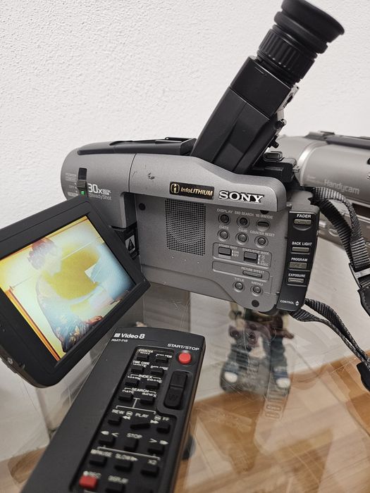 Camere video Hi8 Handycam SONY CCD-TRV81 NTSC -CCD-TRV3E Pal -CCD TR3200E