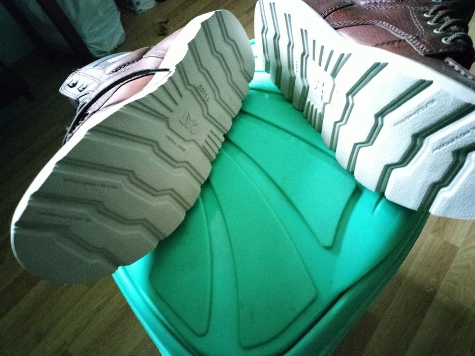 Ghete Caterpillar noi