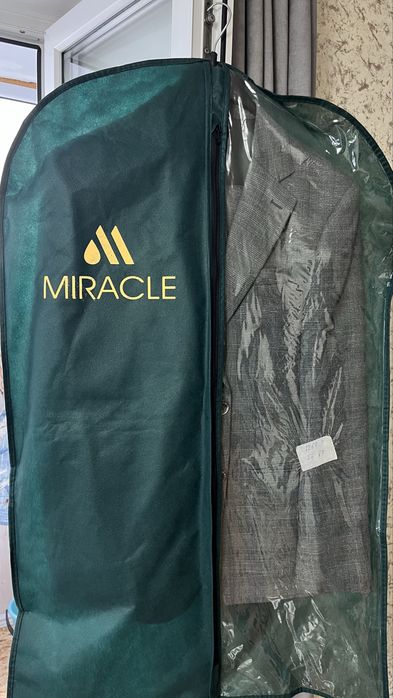Продам мужской костюм