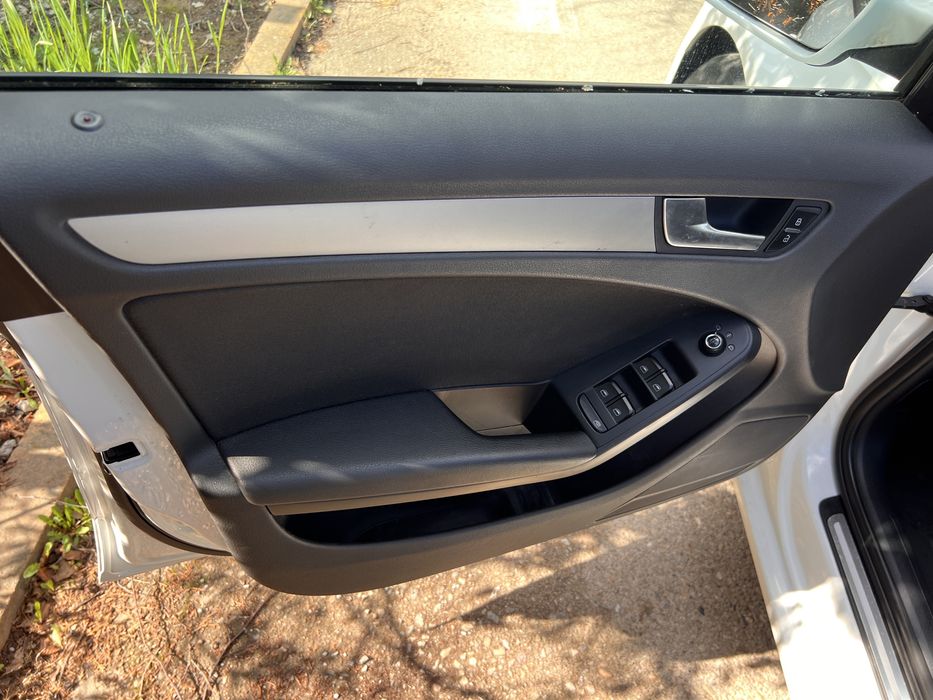 Vand Audi A4 B8 2.0TDI automatic