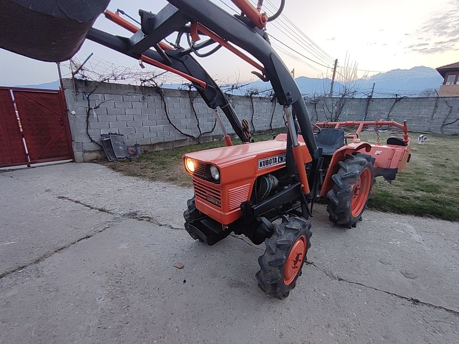 Kubota L2000 - легендарна здравина
