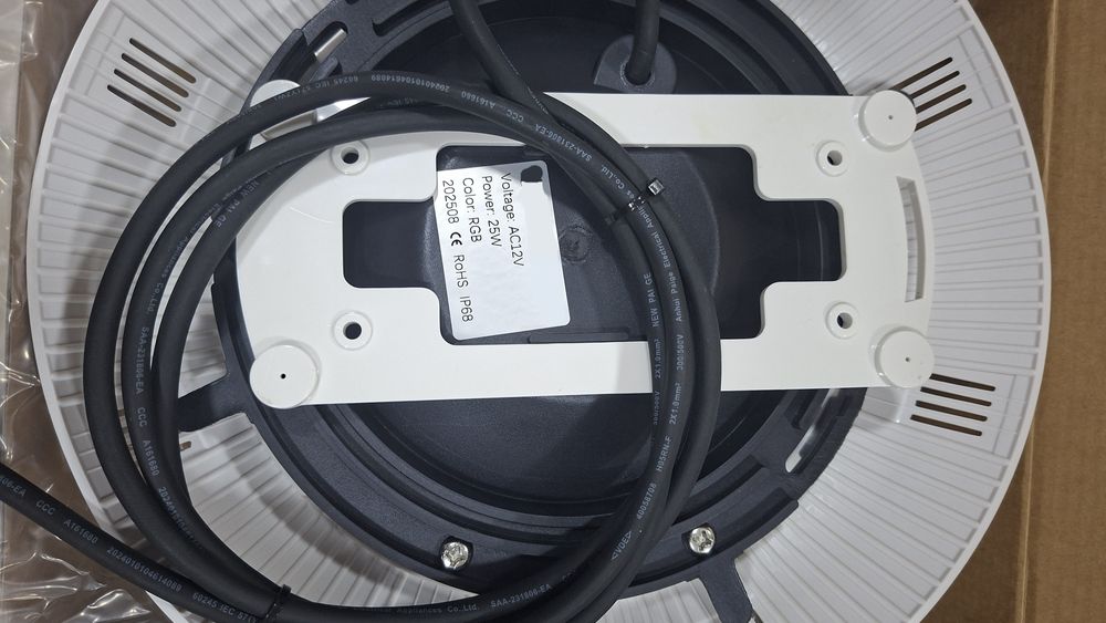 Fonar lampa basseyn uchun