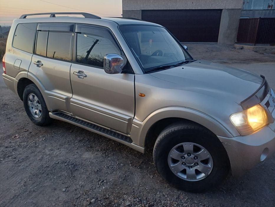 Продам митсубиси паджеро 3
