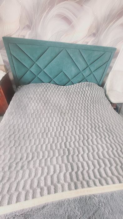 Кровать двуспальная 180*200