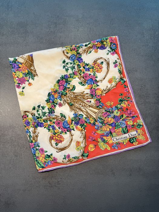 Копринен шал Christian Dior