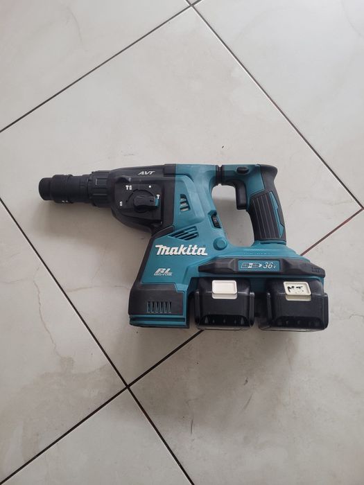 Rotopercutor MAKITA DHR 281 an 2023