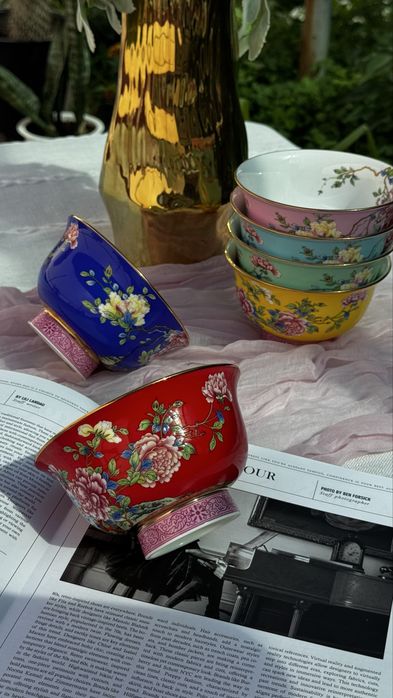 Яркие Пиалы из костяного фарфора с пионами. 6 расцветок