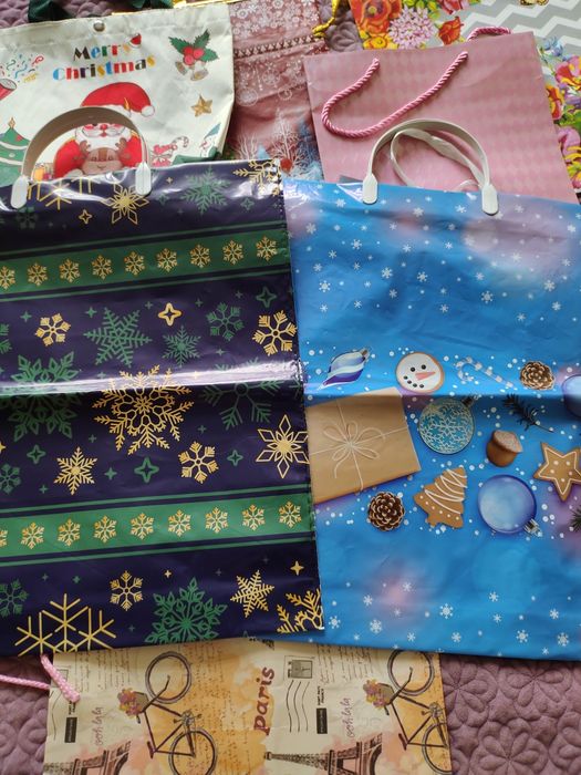 Пакеты для подарков