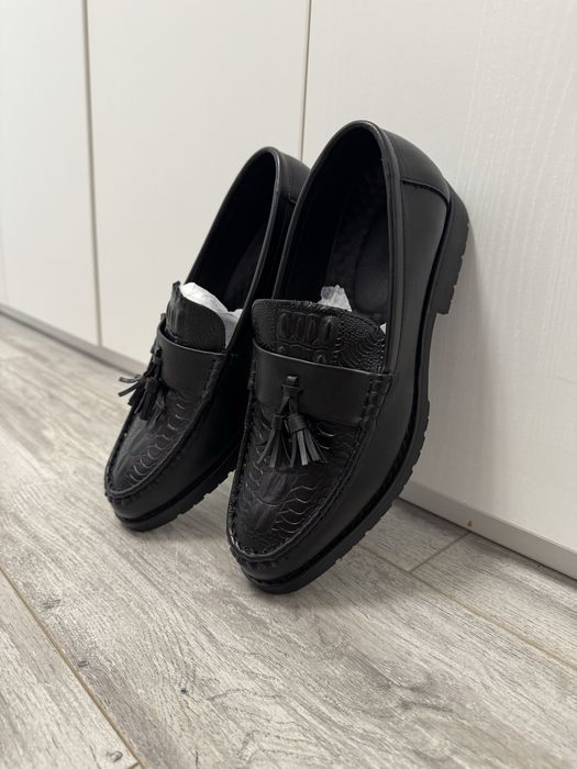 Pantofi eleganti noi