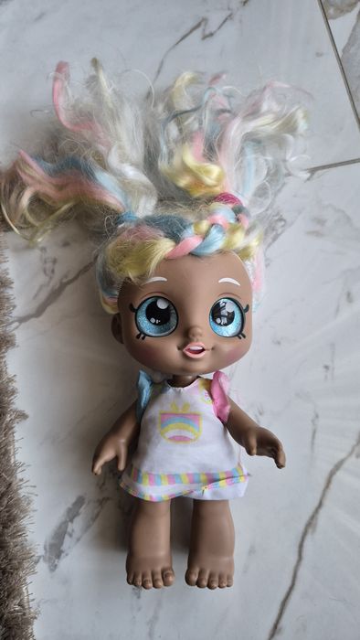 Продавам кукли и край бейби