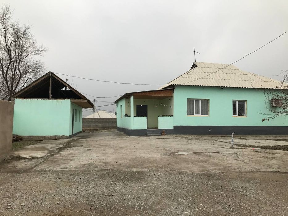 Продается дом на мкр. Азат.